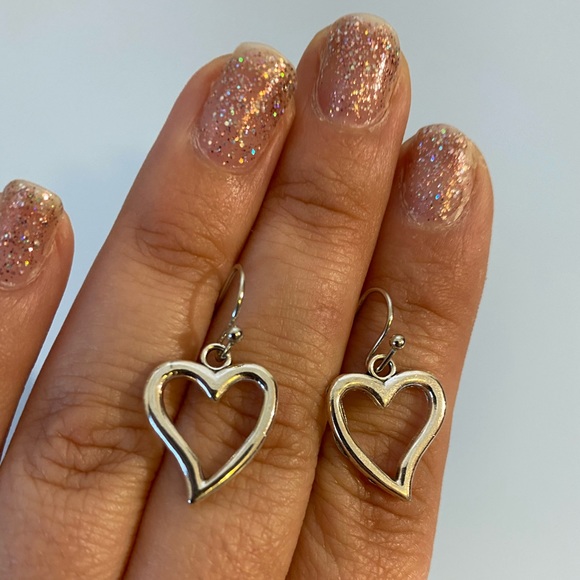 NEW!💙💎GORGEOUS HEART SHAPED EARRINGS!💎💙ADORABLE! FREE GIFTS & GIFT WRAP TOO! - Picture 10 of 10